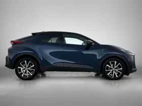 Toyota C-HR (2024) thumbnail 11