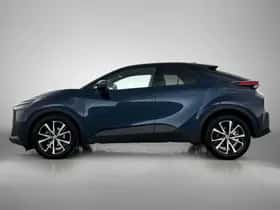 Toyota C-HR (2024) thumbnail 3