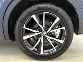 Toyota C-HR (2024) thumbnail 22