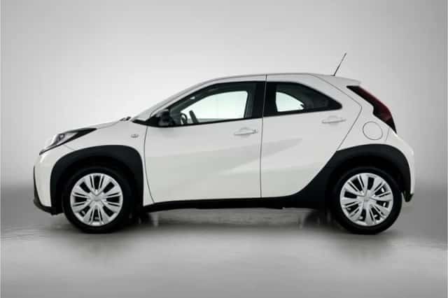 Toyota Aygo (2023) thumbnail 3