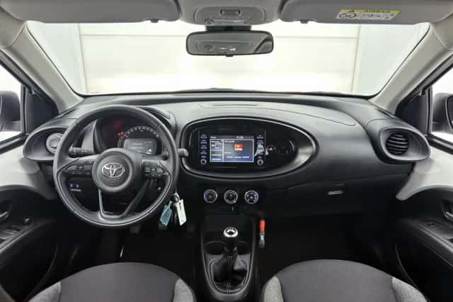 Toyota Aygo (2023) thumbnail 4