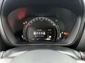 Toyota Aygo (2023) thumbnail 5