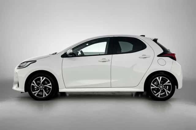 Toyota Yaris (2025) thumbnail 3