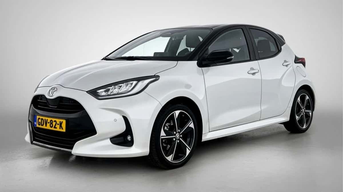 Toyota Yaris (2024) — foto 1