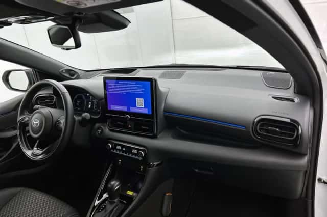 Toyota Yaris (2024) thumbnail 6