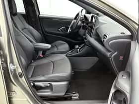 Toyota Yaris (2024) thumbnail 11