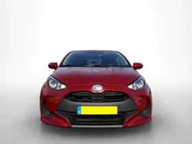 Toyota Yaris (2021) thumbnail 2