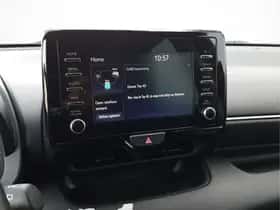 Toyota Yaris (2021) thumbnail 14