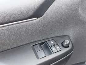 Toyota Yaris (2021) thumbnail 19