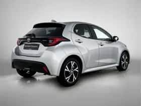 Toyota Yaris (2025) thumbnail 2