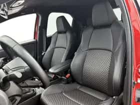 Toyota Yaris (2024) thumbnail 16