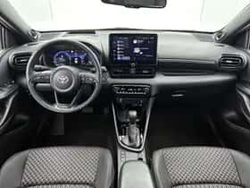 Toyota Yaris (2024) thumbnail 4
