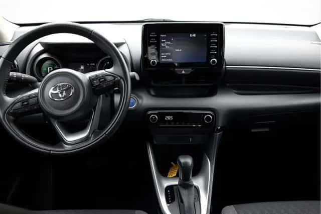Toyota Yaris (2024) thumbnail 4