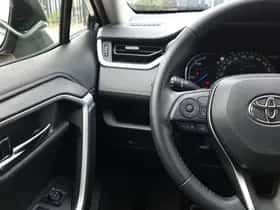 Toyota RAV4 (2023) thumbnail 23