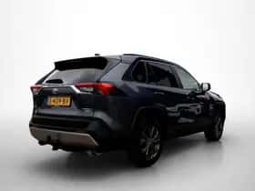Toyota RAV4 (2023) thumbnail 5