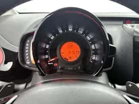 Toyota Aygo (2021) thumbnail 5