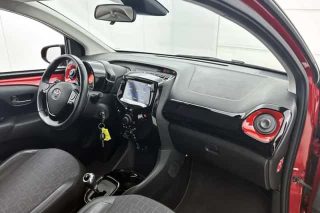 Toyota Aygo (2021) thumbnail 6