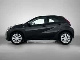 Toyota Aygo (2022) thumbnail 3