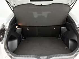 Toyota Yaris_Cross (2024) thumbnail 28