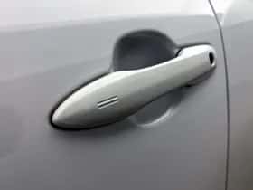 Toyota Yaris_Cross (2024) thumbnail 41