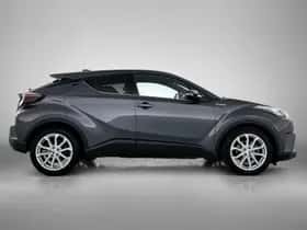 Toyota C-HR (2019) thumbnail 11