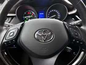 Toyota C-HR (2019) thumbnail 17
