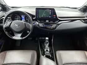 Toyota C-HR (2019) thumbnail 4