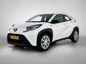 Toyota Aygo (2022) thumbnail 1