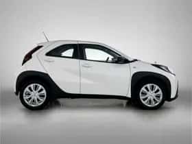 Toyota Aygo (2022) thumbnail 11