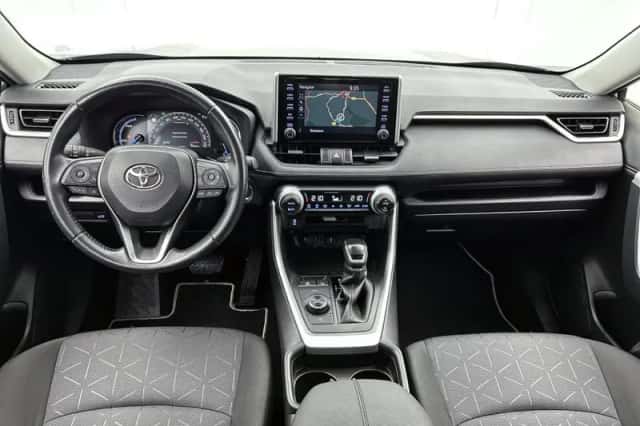 Toyota RAV4 (2022) thumbnail 4