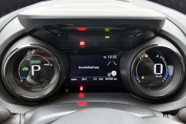 Toyota Yaris (2021) thumbnail 5