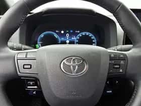 Toyota C-HR (2025) thumbnail 17