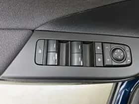 Toyota C-HR (2025) thumbnail 22