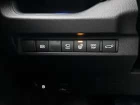 Toyota RAV4 (2025) thumbnail 30
