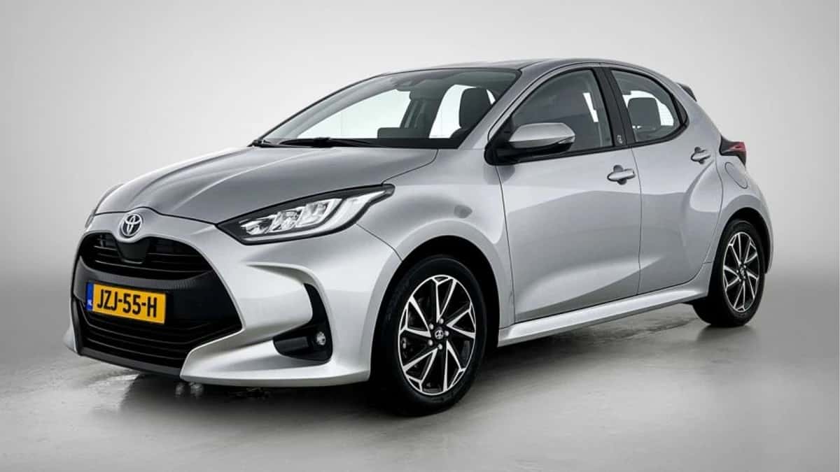 Toyota Yaris (2022) — foto 1