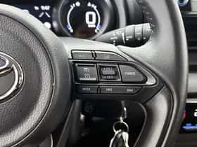 Toyota Yaris (2022) thumbnail 14
