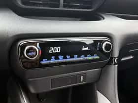 Toyota Yaris (2022) thumbnail 9