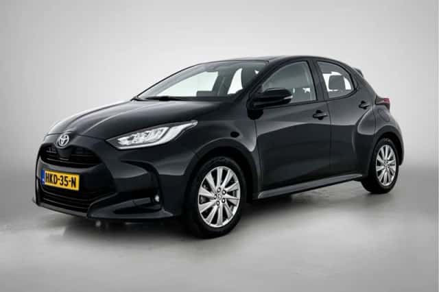 Toyota Yaris (2024) thumbnail 1