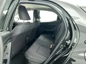 Toyota Yaris (2024) thumbnail 18