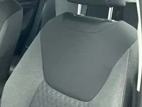 Toyota Yaris (2024) thumbnail 33