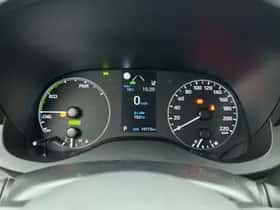 Toyota Yaris (2024) thumbnail 5