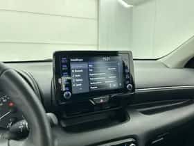 Toyota Yaris (2024) thumbnail 7