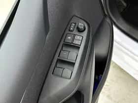 Toyota Yaris (2025) thumbnail 22