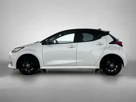 Toyota Yaris (2023) thumbnail 3