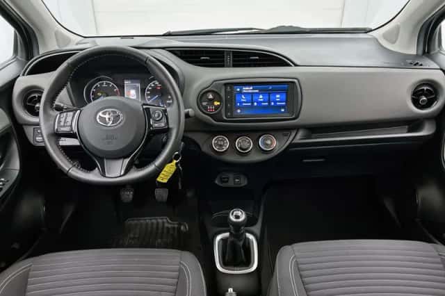 Toyota Yaris (2020) thumbnail 4