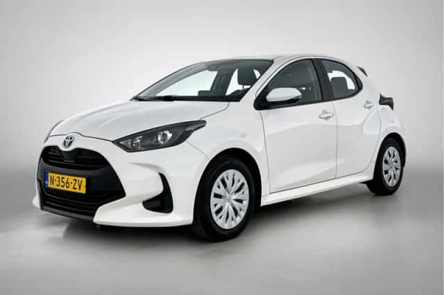 Toyota Yaris (2022) thumbnail 1
