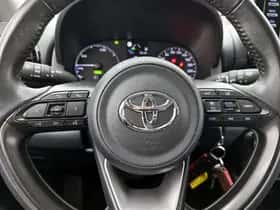 Toyota Yaris (2022) thumbnail 17