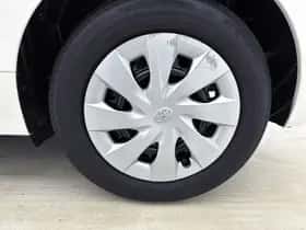 Toyota Yaris (2022) thumbnail 22