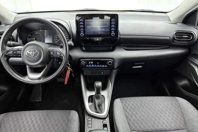 Toyota Yaris (2022) thumbnail 4