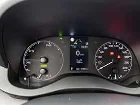 Toyota Yaris (2022) thumbnail 5
